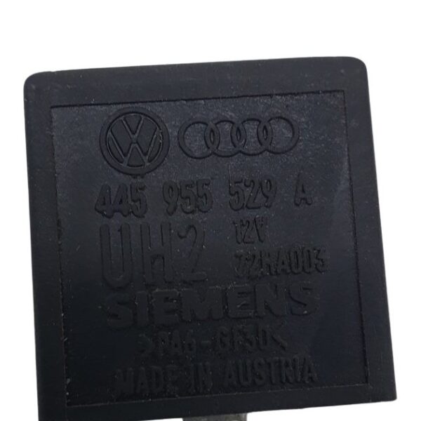 Audi 80, 100, A4, A6 Relais 239 Scheibenwischer hinten 445955529A