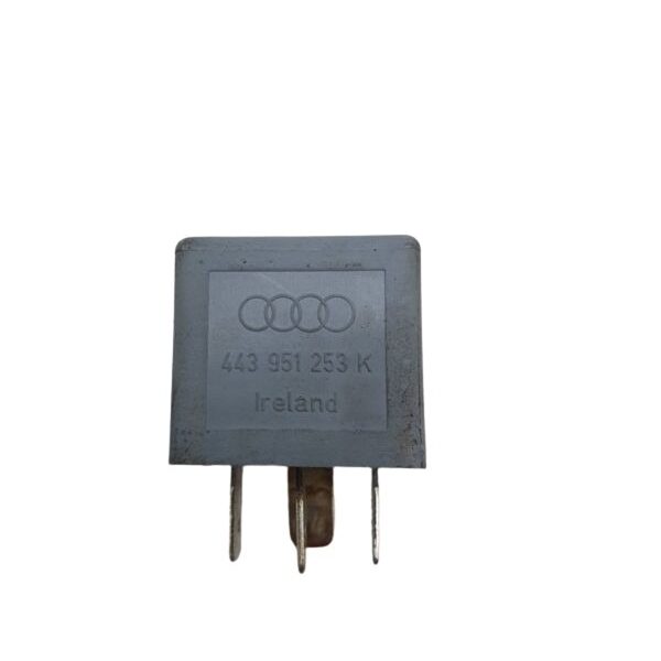 443951253K Audi 80, 100, A4, A6 Relais 214