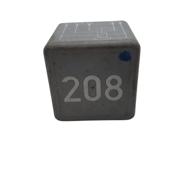 8A0951253B Audi 80, 100, A4, A6 Relais 208 Kraftstoffpumpe