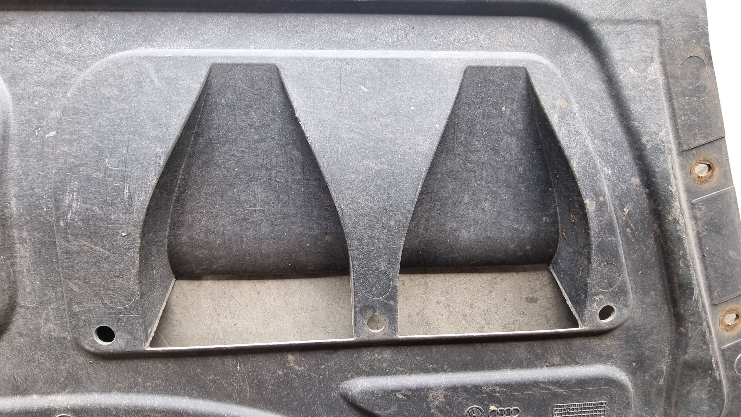 1K0825237J VW Golf 5 Audi A3 8P Unterfahrschutz vorne / Motorabdeckung – Bild 8