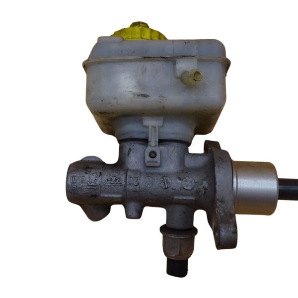 1J1611301B VW Golf 4 1.4L 16V Hauptbremszylinder