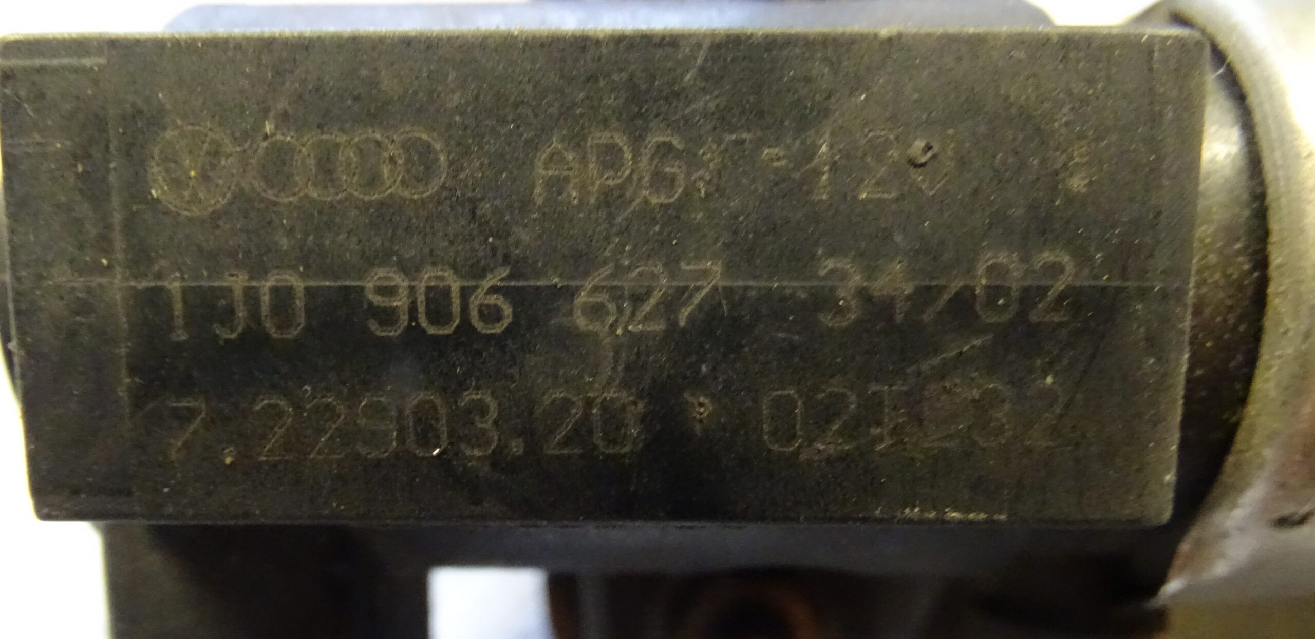 1J0906627 VW Seat Skoda Audi Druckwandler Abgassteuerung Diesel mit Halter – Bild 4