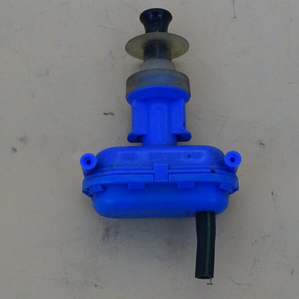 893862153D Audi 80, 90 Typ 89, B4, RS2, 100, 200, V8 Stellventil Zentralverriegelung