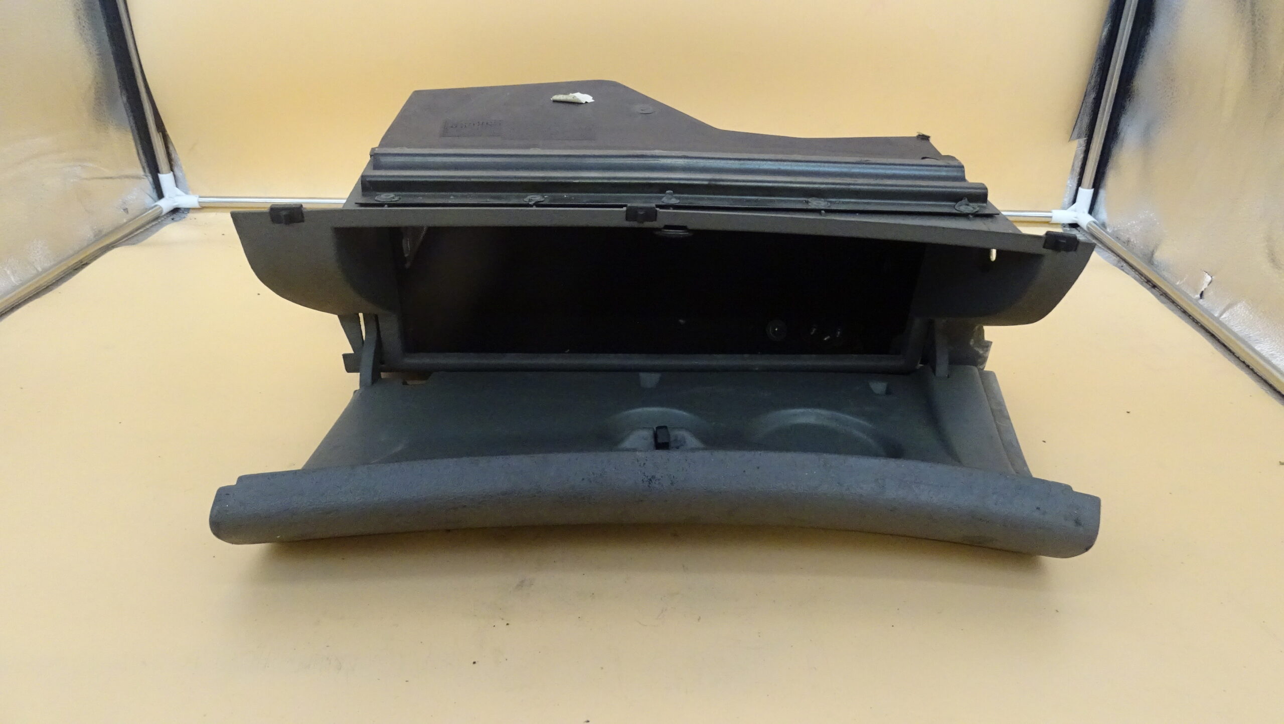8A1857035H Audi 80 B4, S2, RS2, Coupe, Cabrio, Typ 89 Handschuhfach, platin, – Bild 6
