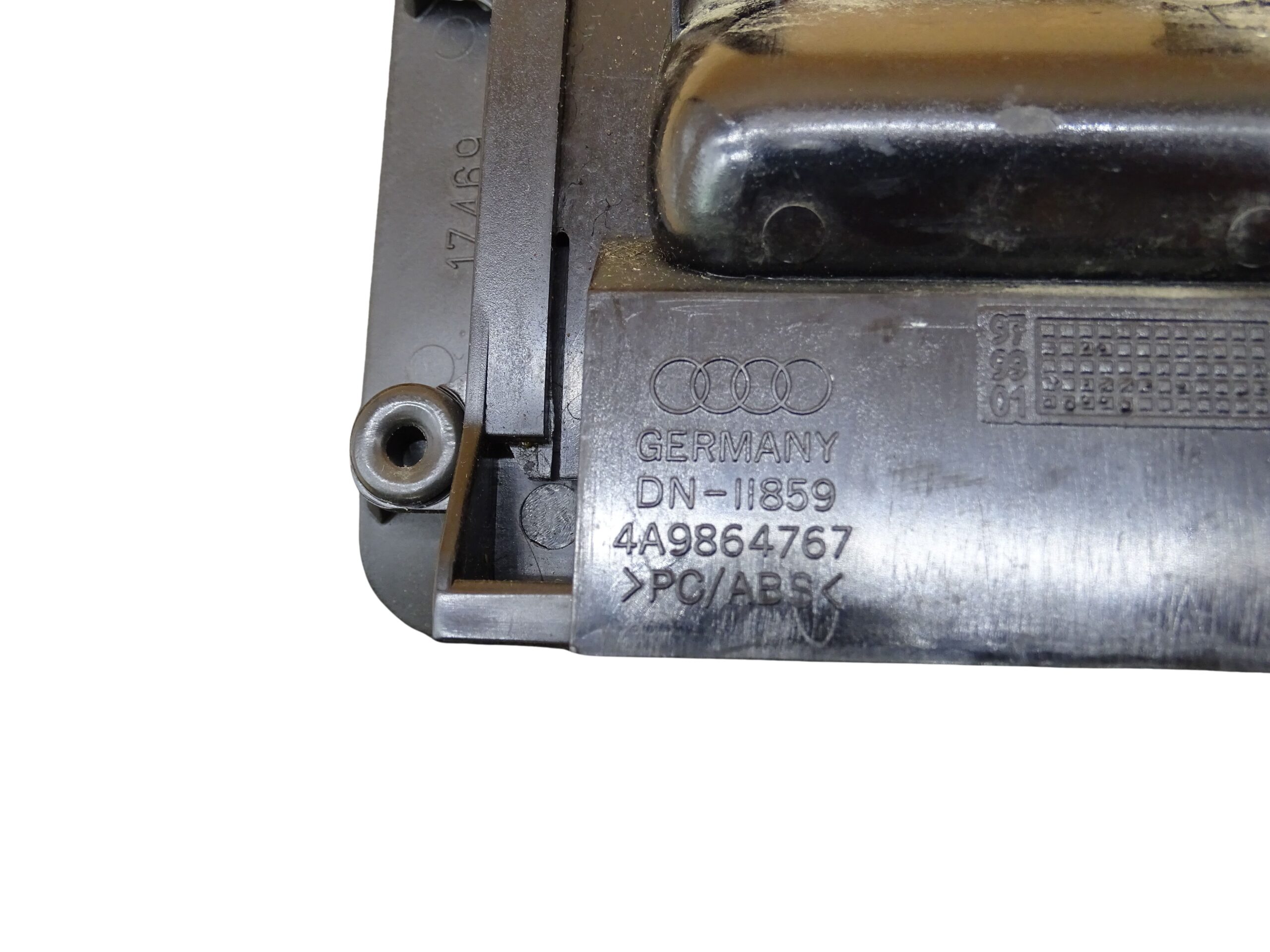 4A9864767 (Klein) VW Passat 3BG Kombi Verbandkasten Abdeckung Verkleidung Hinten Rechts – Bild 2