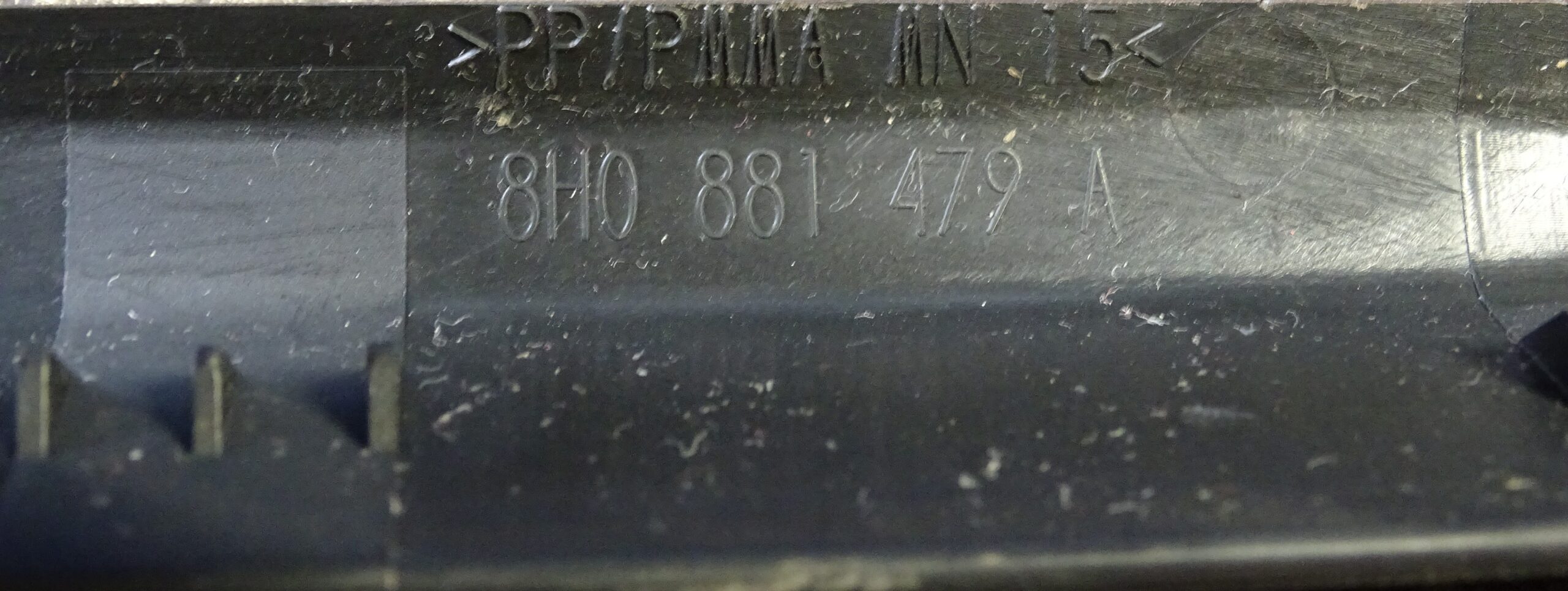 8H0881479A Audi A4 B6 8E 8H Cabrio Abdeckung Sitzverkleidung schwarz – Bild 3