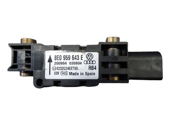 8E0959643E Audi A4 B5 A6 4B C5 Airbag Crash Sensor Beschleunigungssensor Bosch