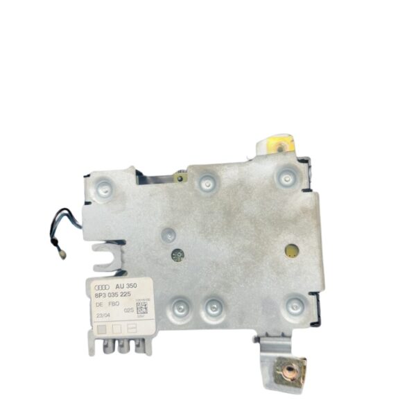 8P3035225 Audi A3 8P Antennenverstärker