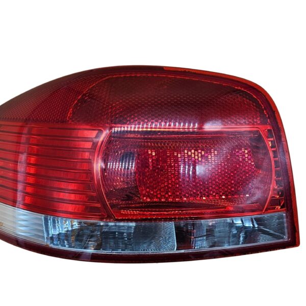 8P0945095 Audi A3 8P Rückleuchte mit Lampenträger Hinten Links