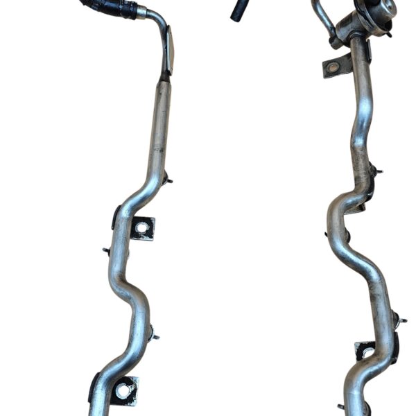 07D133316H VW Passat 3B 3BG W8 Kraftstoffverteiler