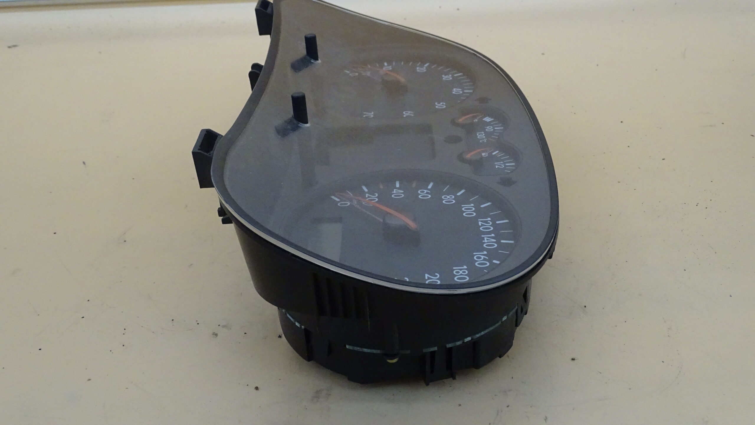 1J0920826E VW Golf 4 IV Bora Tacho Kombiinstrument – Bild 3