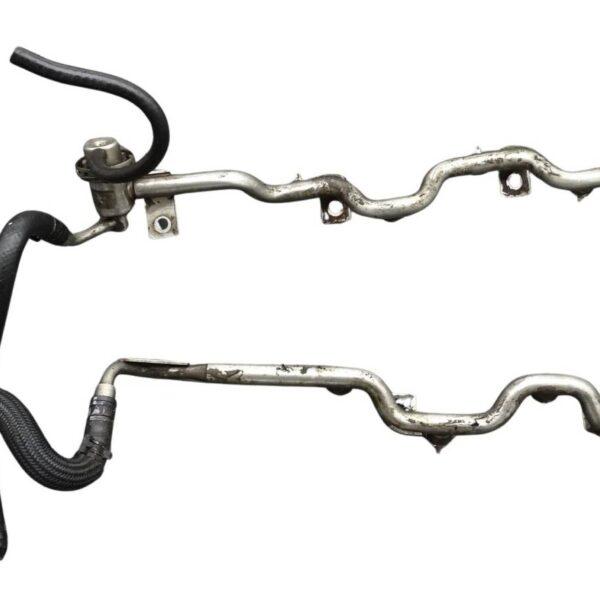 07D133316H VW Passat 3B 3BG W8 Kraftstoffverteiler