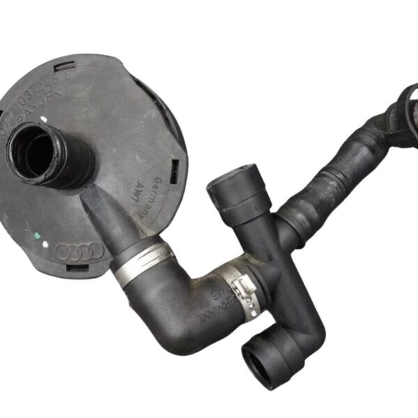 077103245C+078103217K Audi A4 8E 8H A6 4B Ventil Kurbelgehäusentlüftung Ölabscheider mit Anschluss