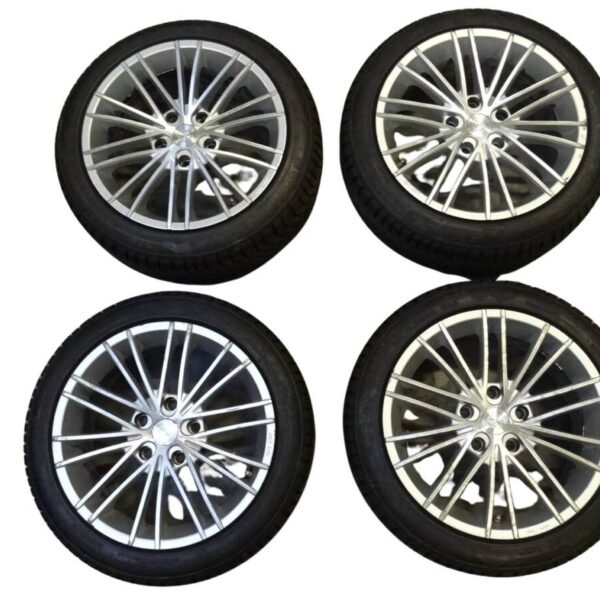 KBA48217 Felgen Winterreifen Sunny 205/50 R17 DOT 2x 3118 2x 4016 Profil 7mm