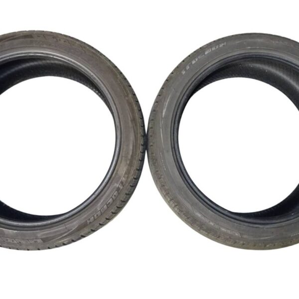 Tracmax Allwetterreifen 235/40 R19 96Y