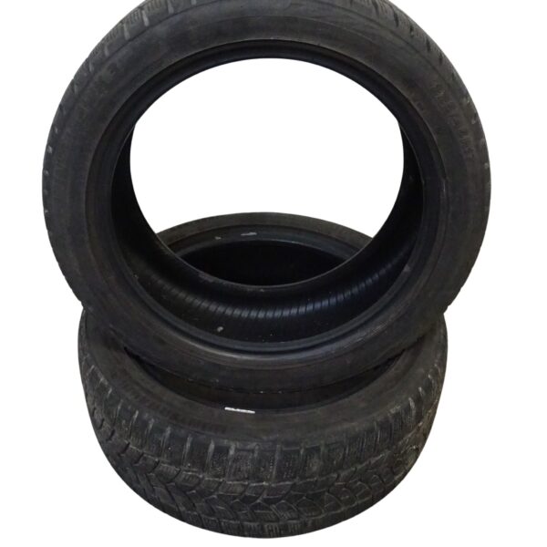 2x Firestone Winterhawk 225/45 R17 94V Winterreifen