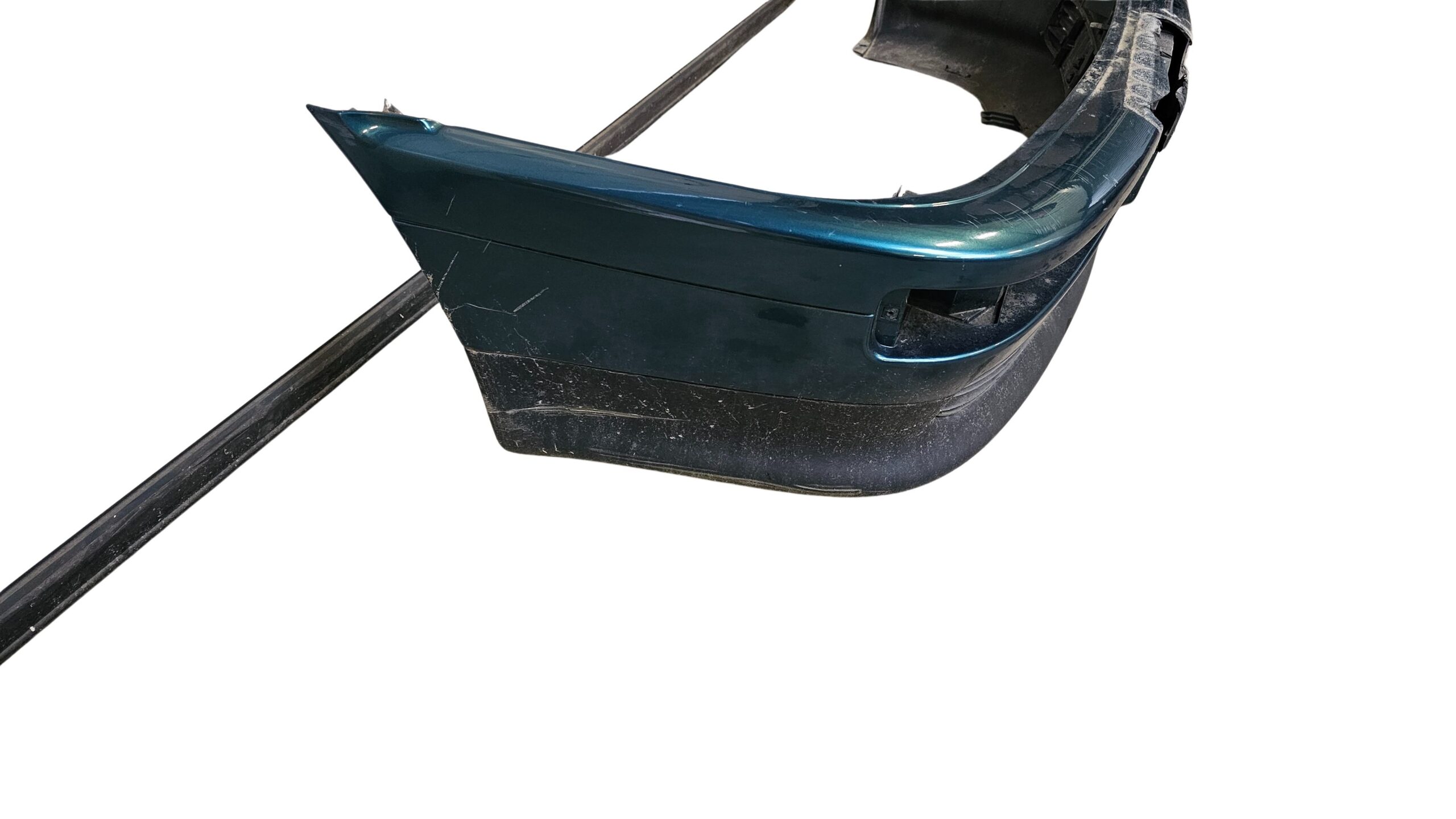 895807105AF Audi 80 Cabrio Coupe S2 Stoßstange Vorne Grün B-Ware / Defekt – Bild 9