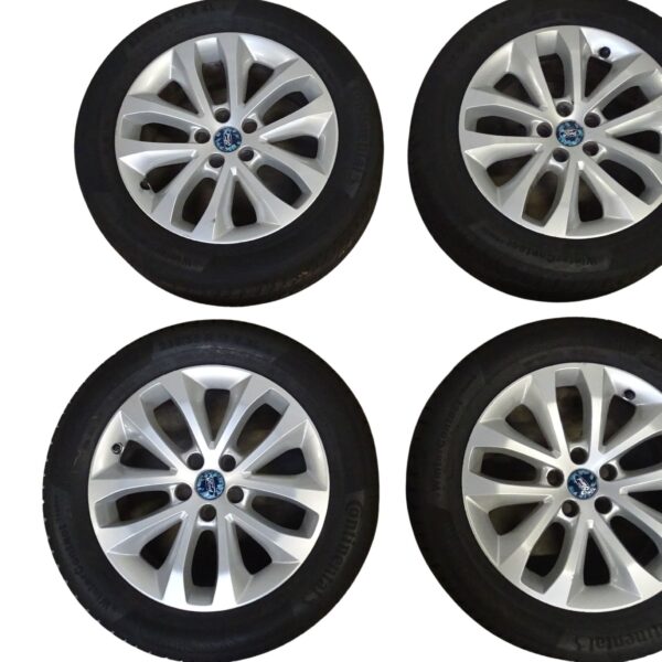 4x 8V4J-1007-AA Ford Kuga Alufelgen 7,5Jx17 ET 52,5 mit Winterreifen