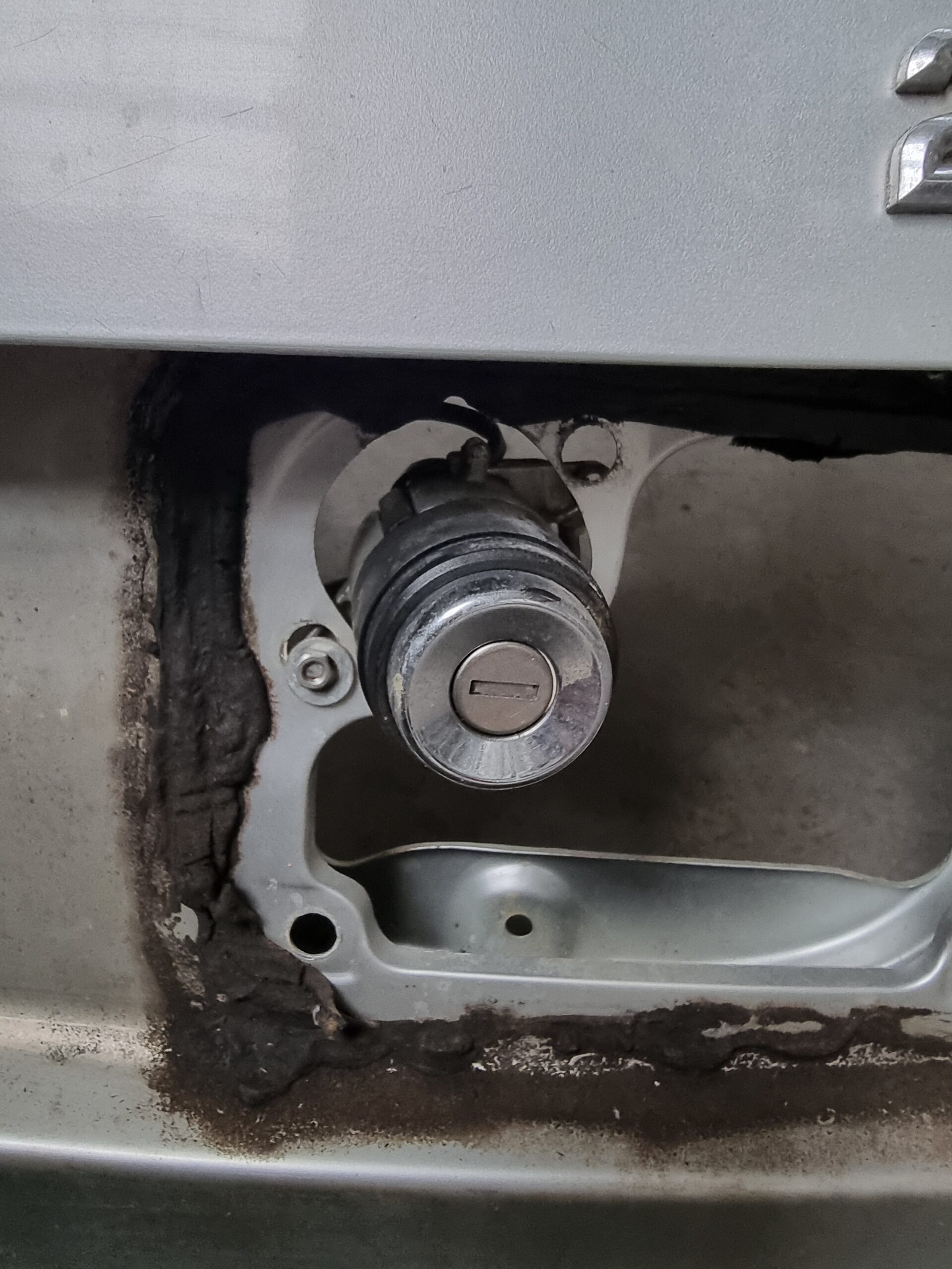 8G0827023G Audi 80 Cabrio Typ 89 Heckklappe Kofferraumdeckel Heckdeckel Silber – Bild 10