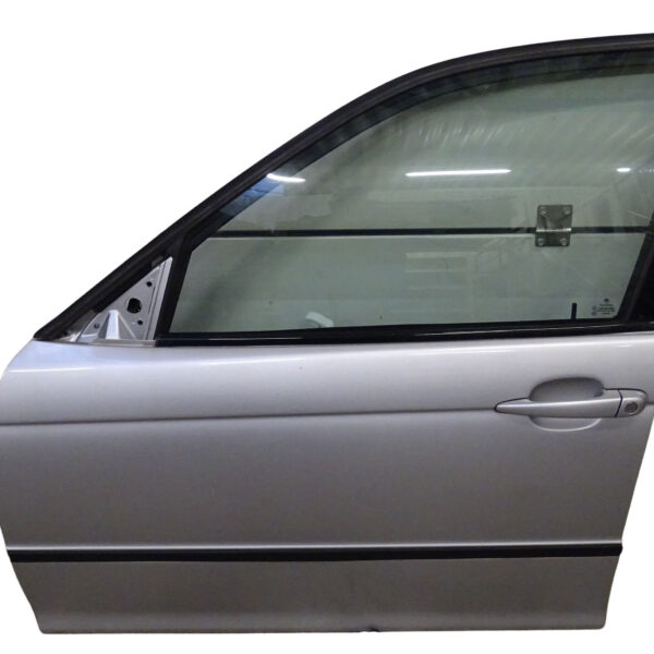 BMW 318i Touring Tür vorne Links TITANSILBER METALLIC