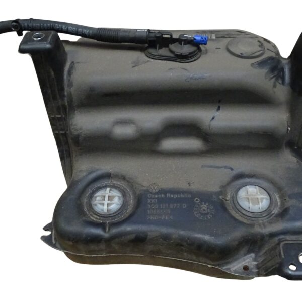 3Q0131877D VW Passat B8 Skoda Superb 3V AdBlue Tank Reduktionsmitteltank