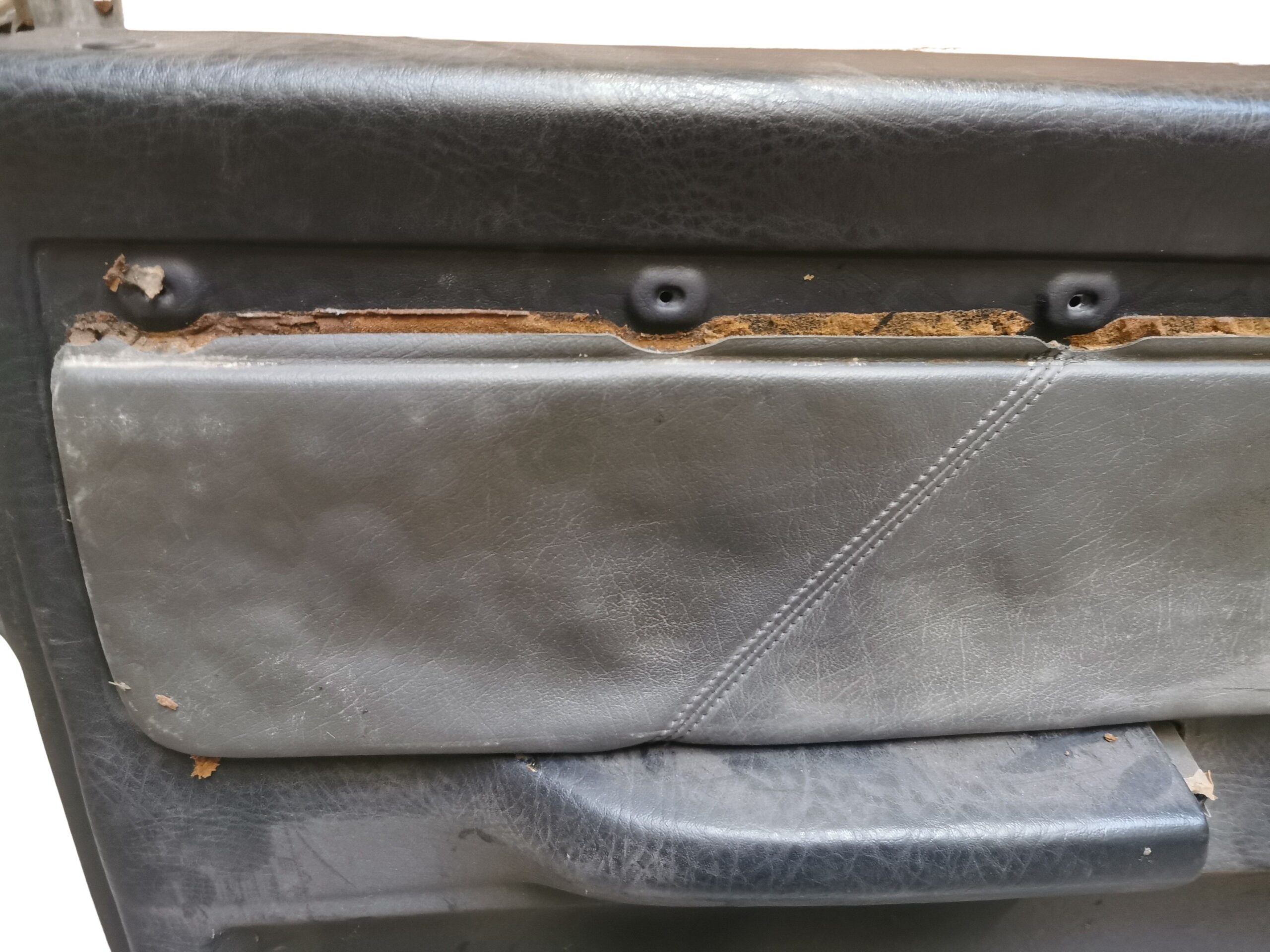 8G0867105A Audi 80 Cabrio Typ 89 Türverkleidung vorne Links Leder Grau – Bild 3