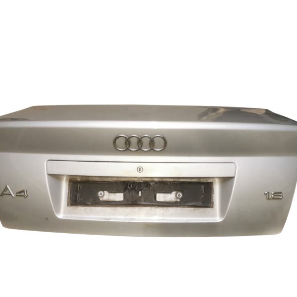 8D5827023P/N Audi A4 B5 Facelift Limo Heckklappe Silber LY7W