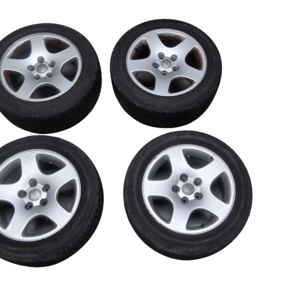8D0601025C Audi A4 S4 A6 S6 Alufelgen Silber 7x16 Zoll ET45, Lochkreis 5x112
