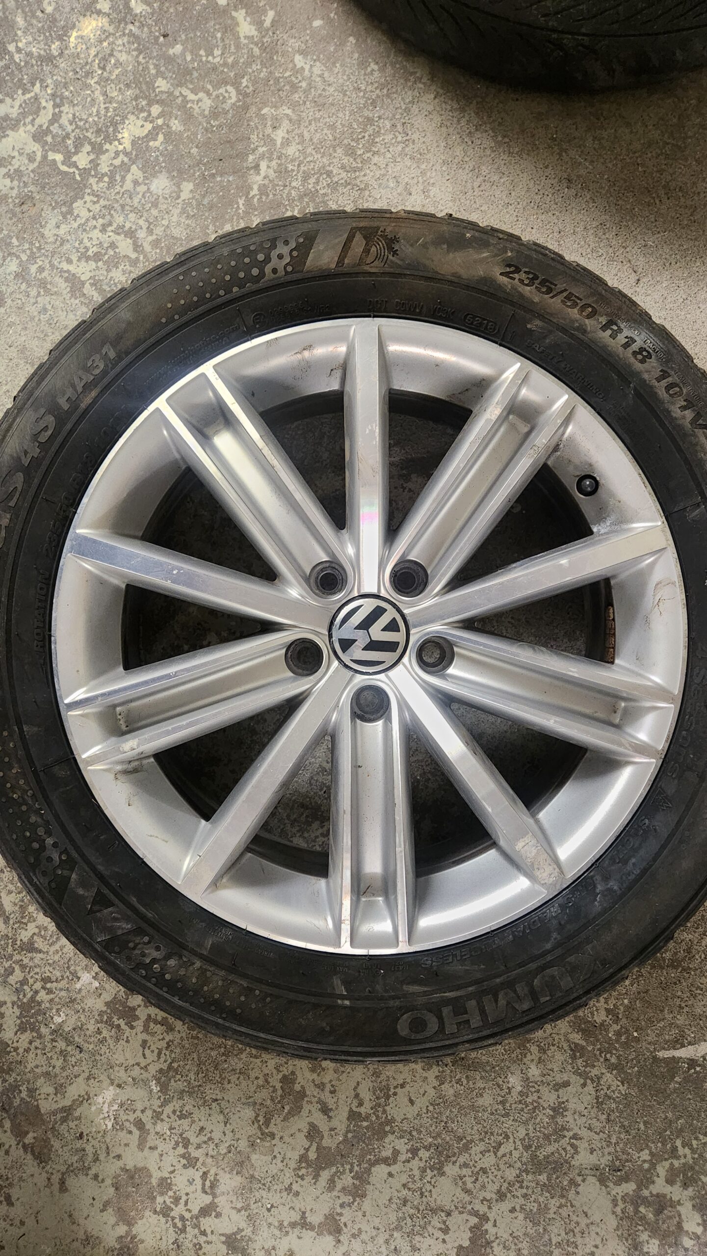 5N0601025AF VW Tiguan Alufelgen New York 10-Speichen Design 7x18 Zoll ET 43 Lochkreis 5x112 – Bild 13