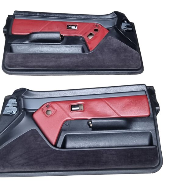 895868101 + 895868102 Audi 80 Cabrio Typ 89 Türverkleidung Rot Leder Stoff