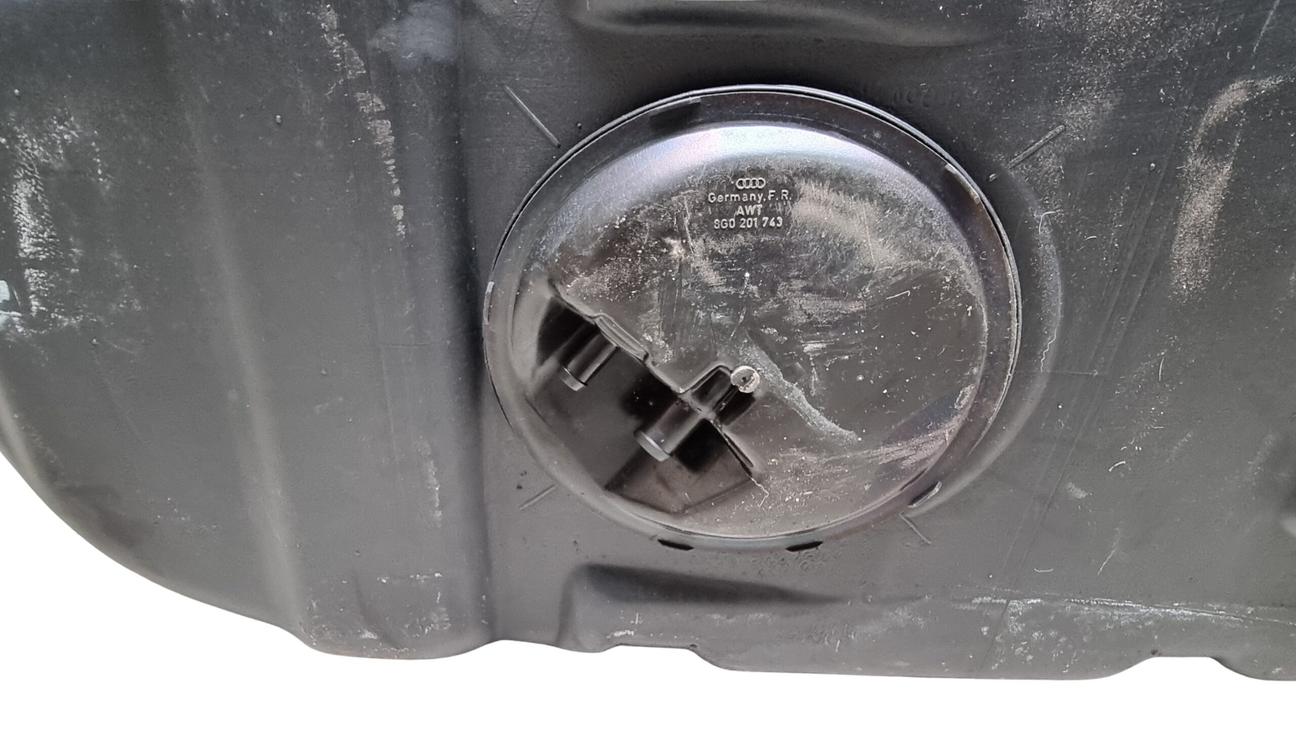 8G0201075 Audi Cabrio Typ 89 Kraftstofftank Kraftstoffbehälter Tank Baujahr 1992-2000 55 Liter – Bild 9