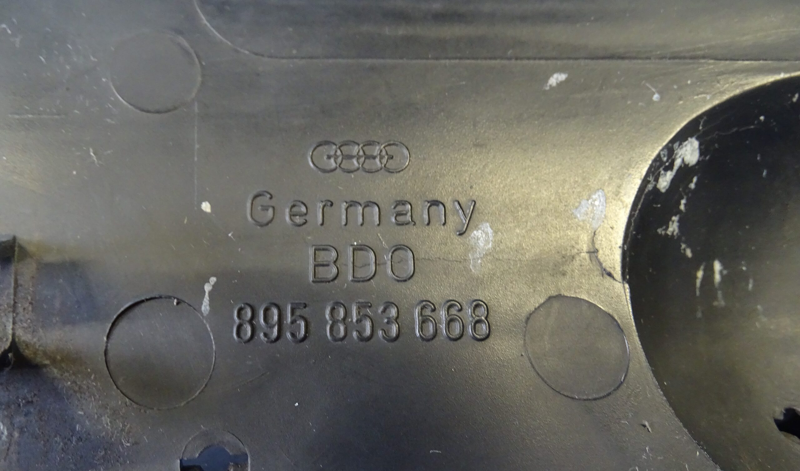 895853668 Audi 80 B4 Cabrio Coupe Typ89 Gitter rechts geschlossen Stoßstange 4/5 Zylinder – Bild 4