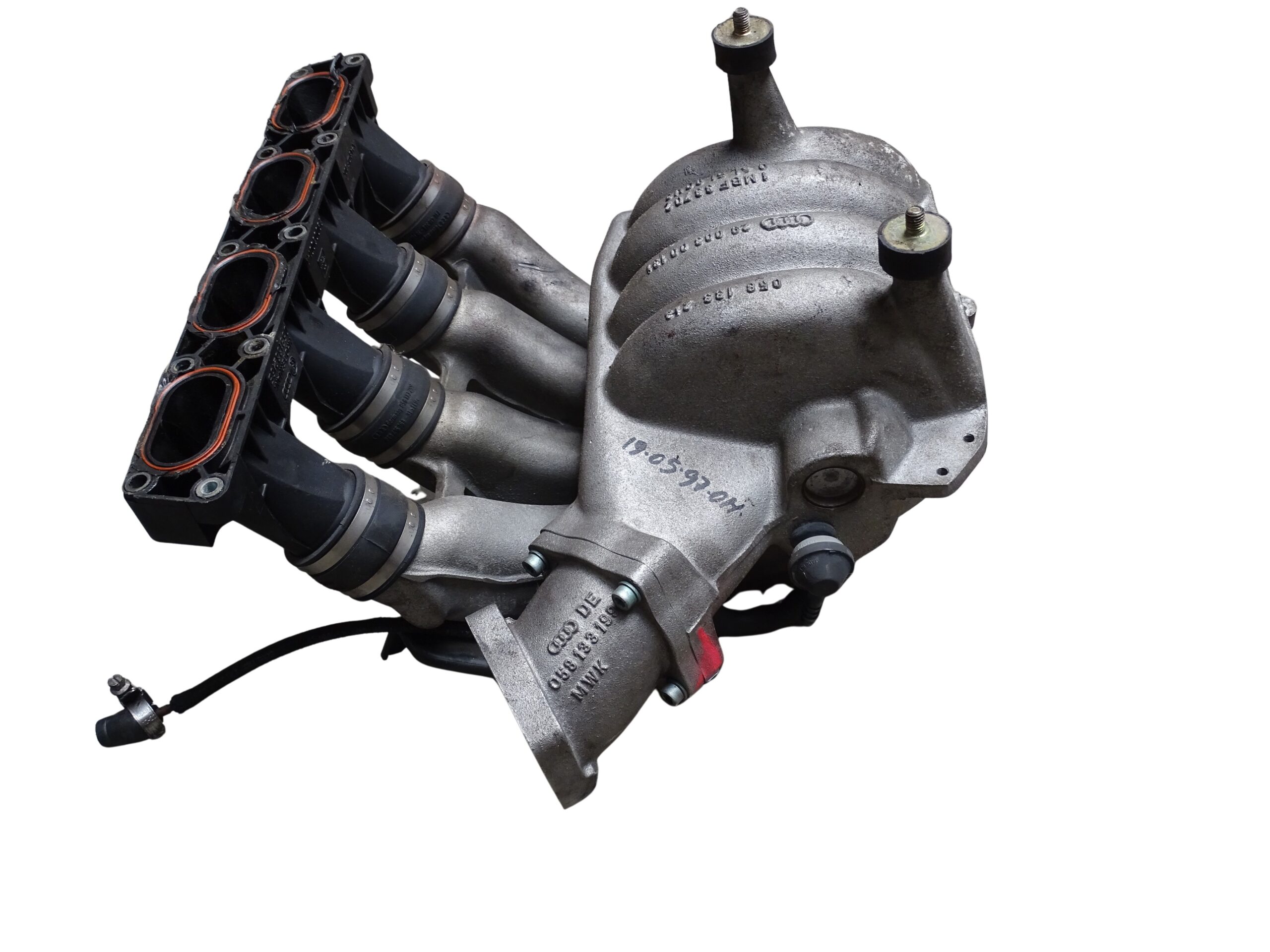 058133213 Audi 80 Typ 89 Cabrio A4 B5 A6 C4 4B VW Passat 1,8 Liter Ansaugbrücke Saugrohr – Bild 6
