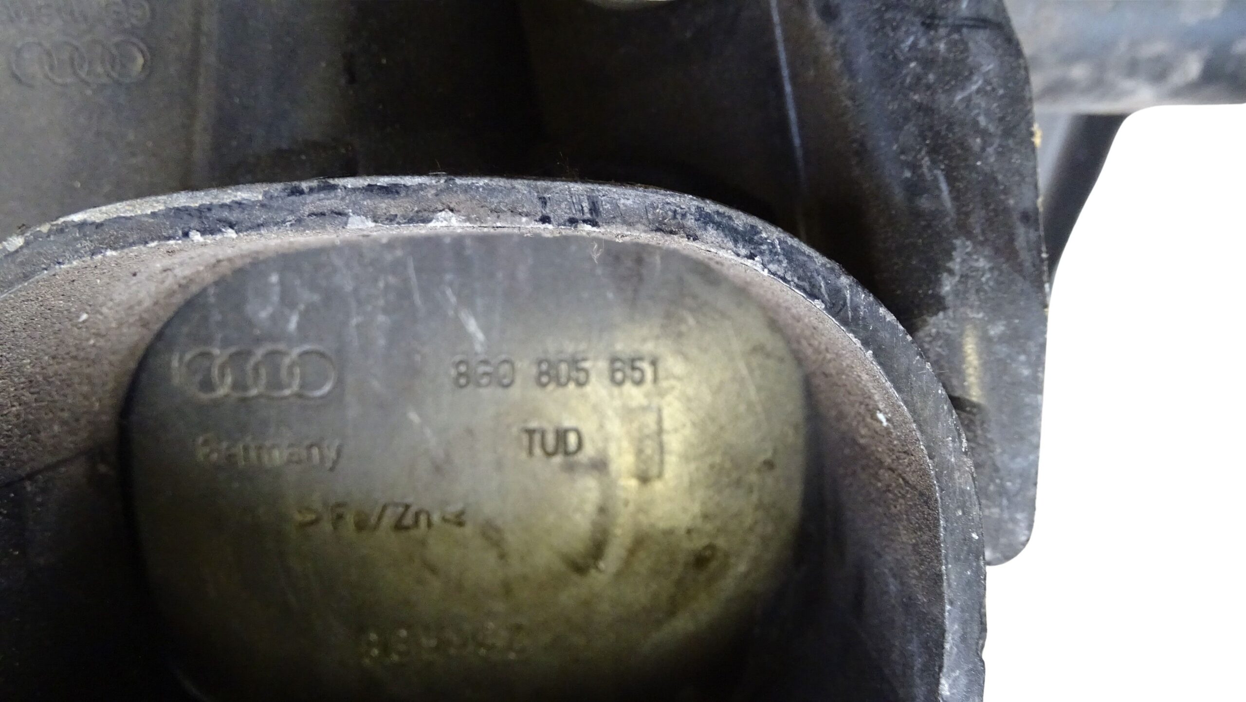 8G0805651 Audi Cabrio Typ 89 1,8 Liter ADR Querträger Vorne Unten Mitte – Bild 2