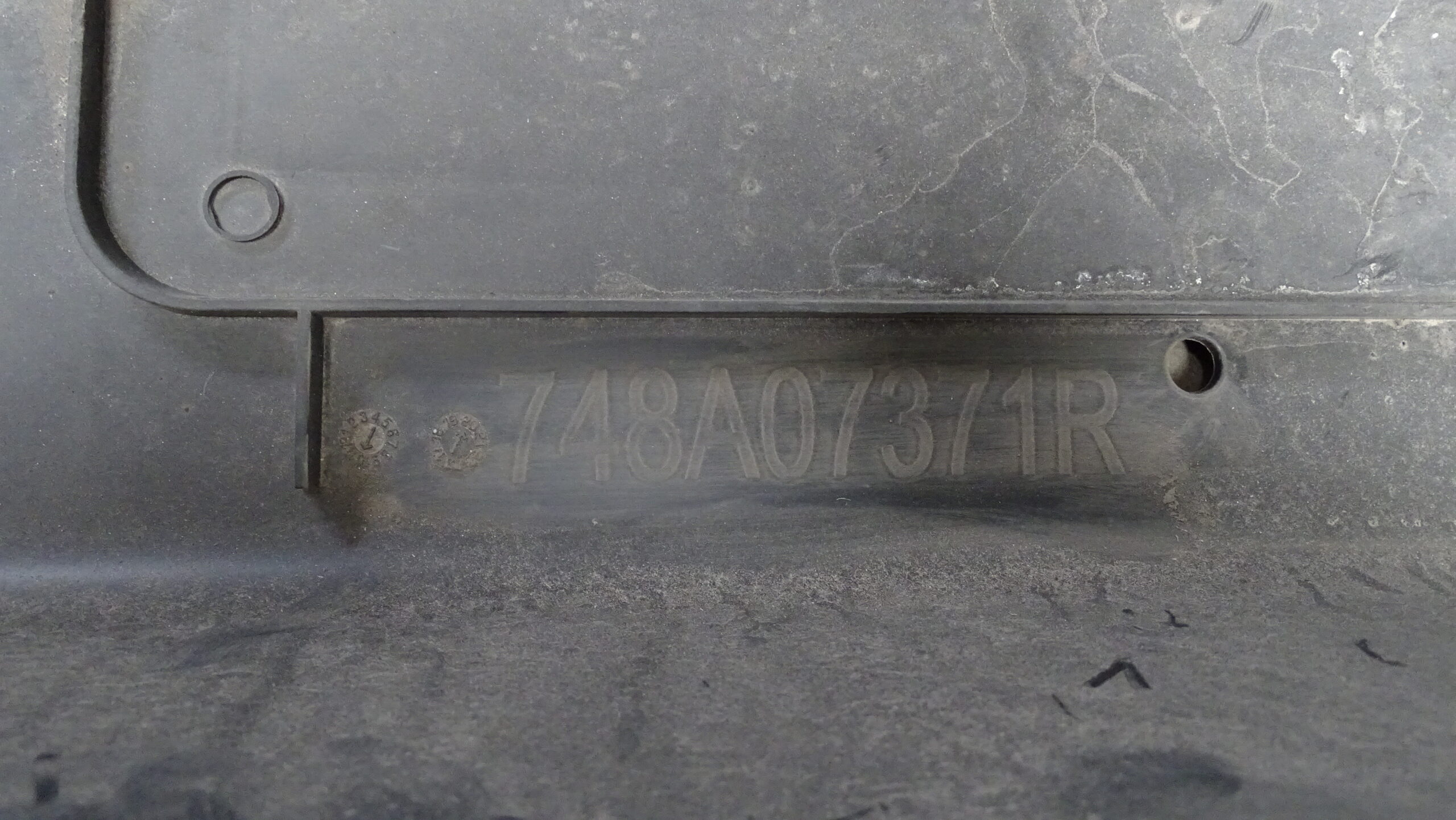 748A07371R Renault Megan 4 IV Grandtour Unterfahrschutz Unterbodenschutz Verkleidung Schutzabdeckung Hinten Rechts – Bild 9