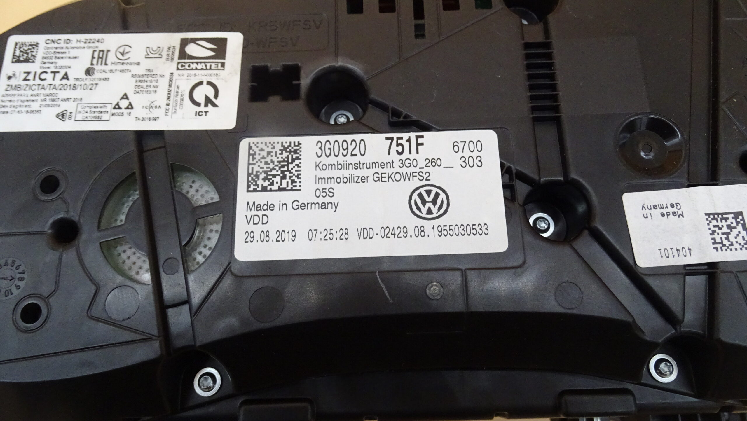 3G0920751F VW Passat B8 Kombiinstrument Tacho Instrumententafel – Bild 10