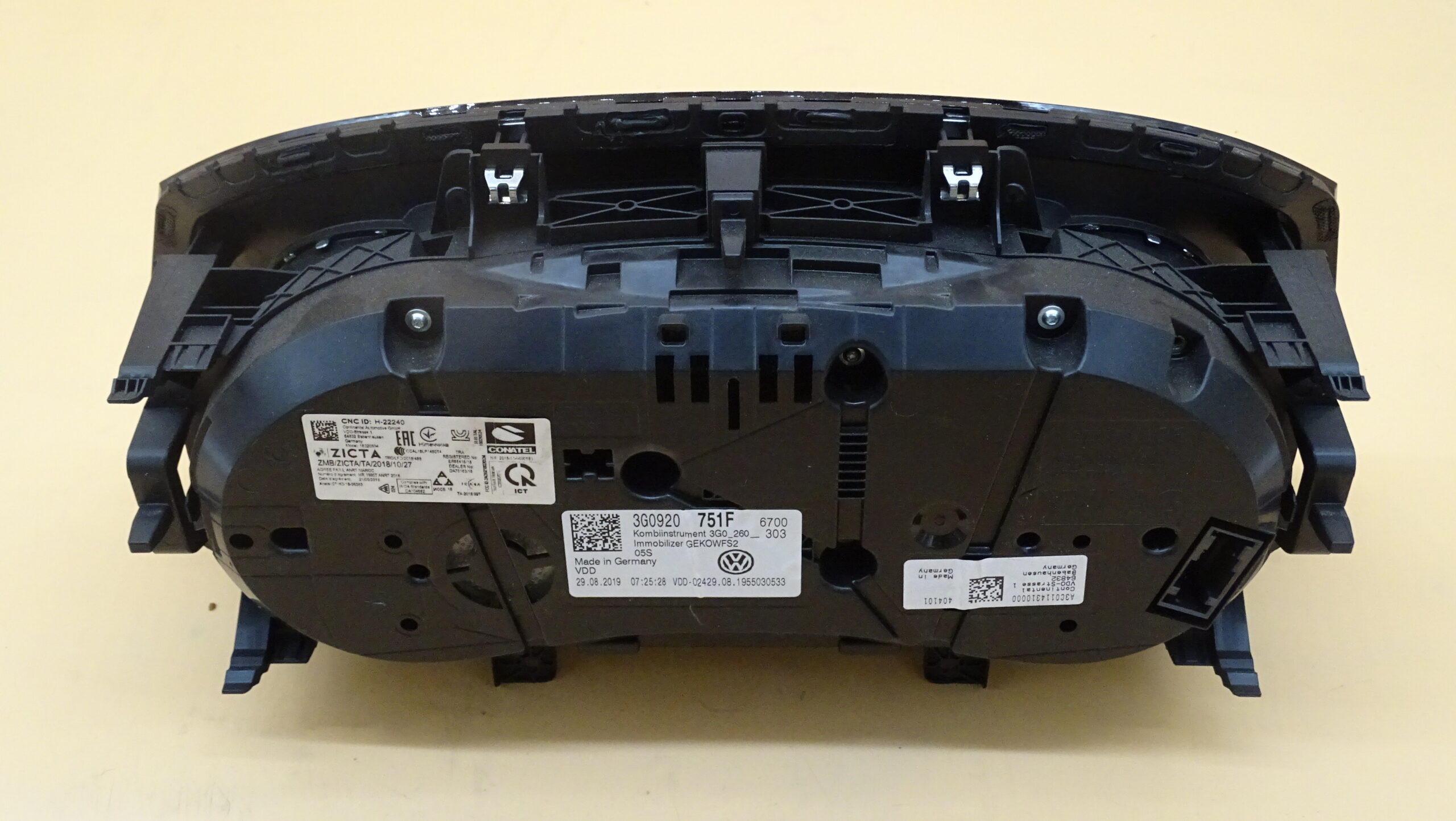 3G0920751F VW Passat B8 Kombiinstrument Tacho Instrumententafel – Bild 6