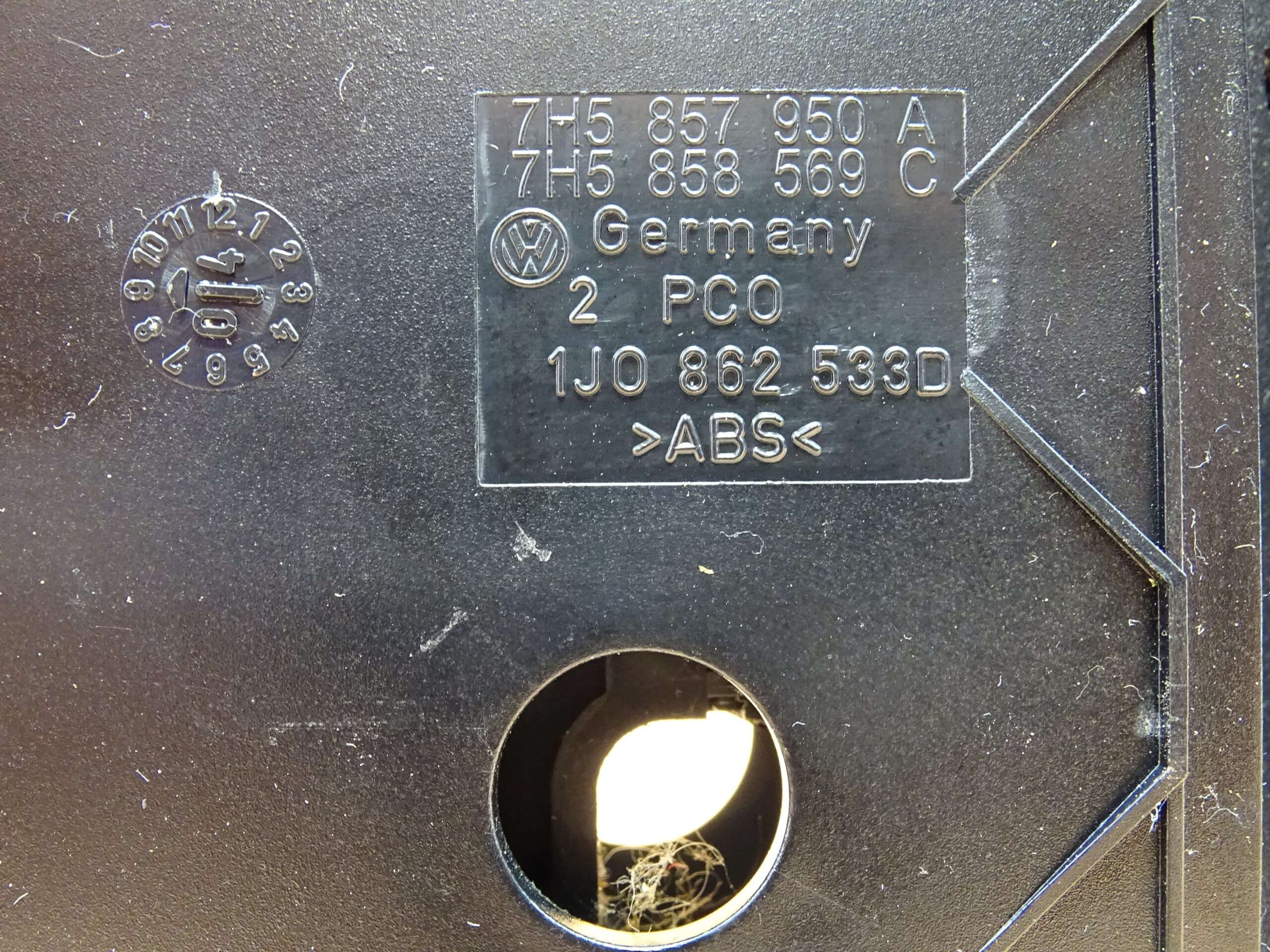 1J0862533D VW Golf 4 Bora Getränkehalter Becherhalter Hinten – Bild 7