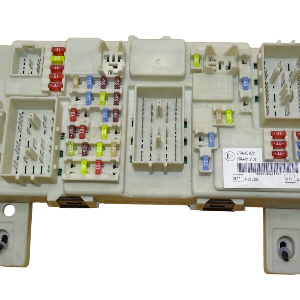 7M5T-14A073-CE Ford Focus MK2 II Steuergerät Batterie Bordnetz Sicherungskasten Relais-Box