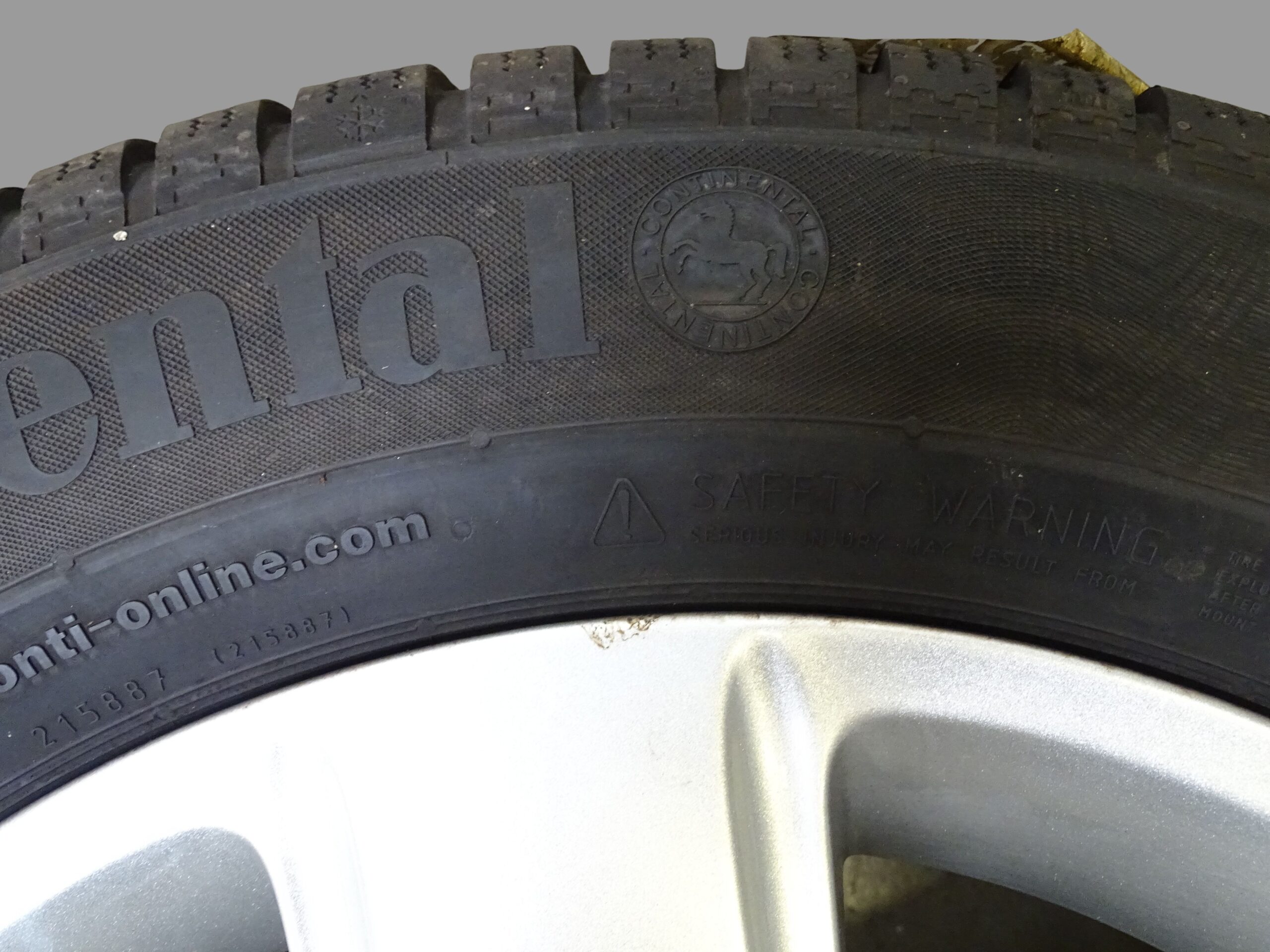 9684880380 / 5402Y4 Peugeot Alufelgensatz 7,0x16 Zoll ET32 Lochkreis 4x108 Conitnental Winter Contact TS830P 5-7mm Profiltiefe – Bild 9