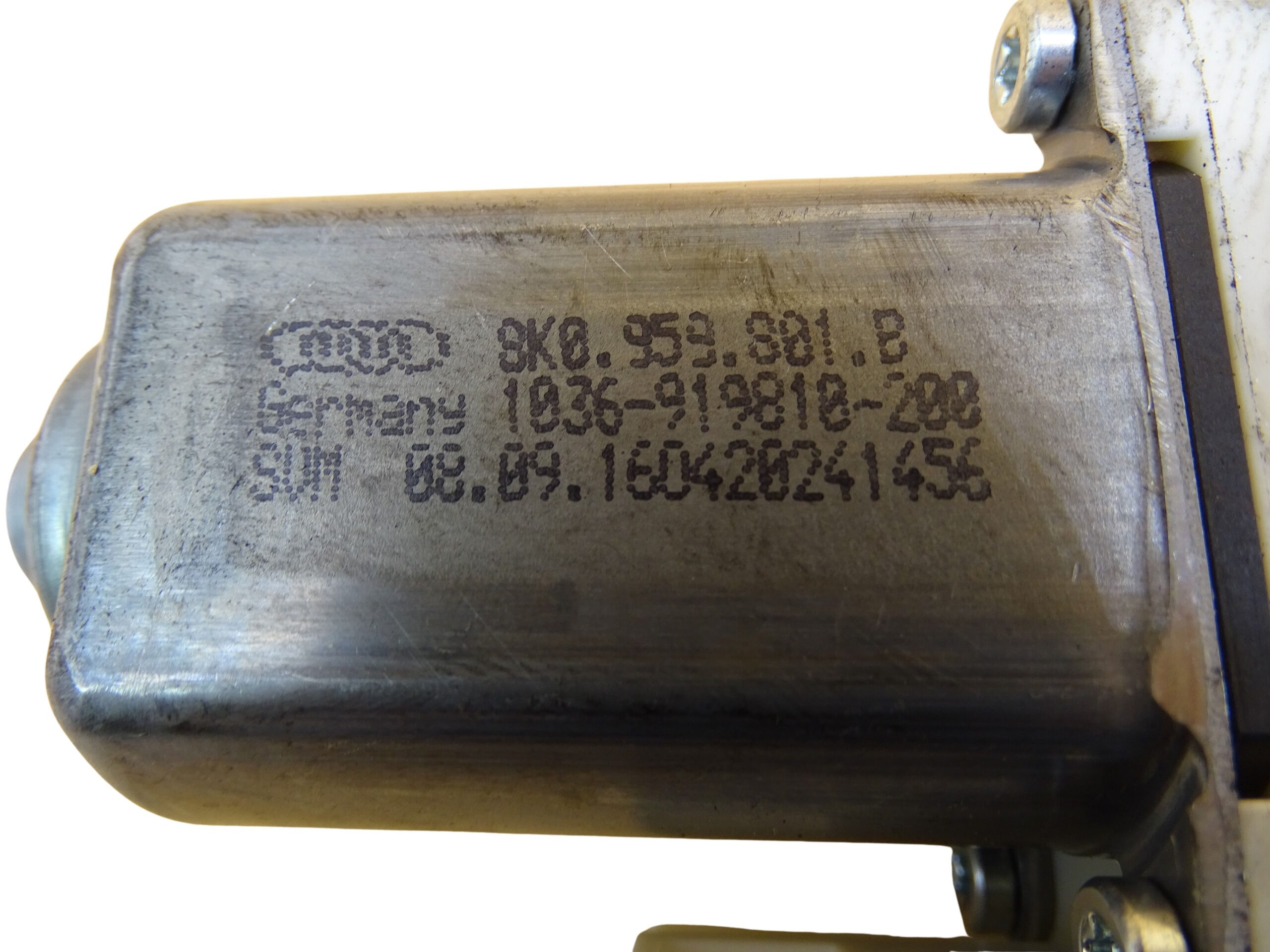 8K0959801B Audi A6 A7 A8 S8 Q3 Q5 8K Fensterhebermotor Fensterheber Motor vorne links – Bild 4