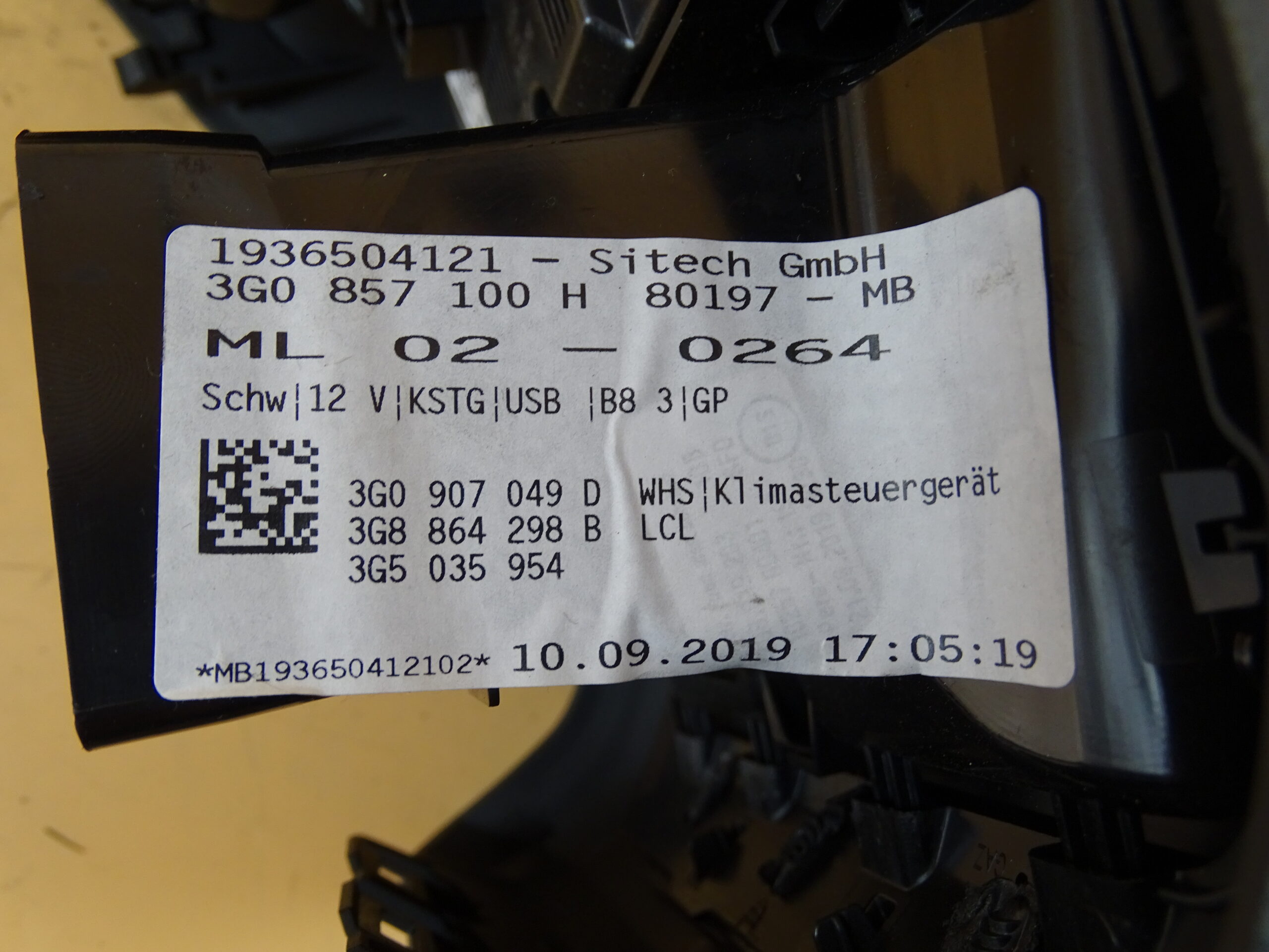 3G8864298B VW Passat B8 Arteon 3H7 Mittelkonsole Lüftungsgitter Lüfterdüsen Klima-Bedienfeld Verkleidung hinten – Bild 9
