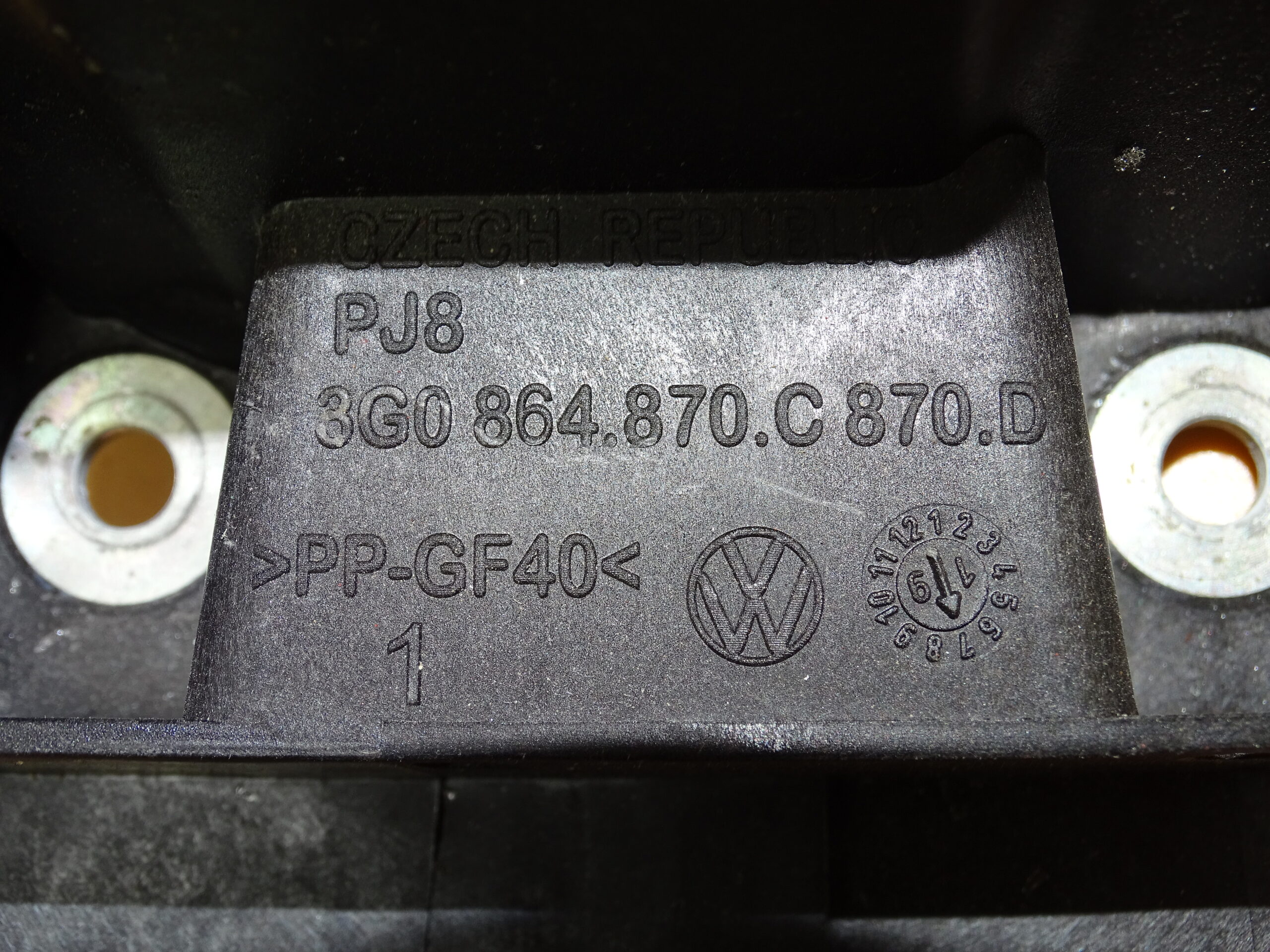 3G0864870C/D Original VW Passat B8 Dämpfung für Schaltgehäuse Abdeckung Wahlhebel Einzelteil Innenraum Interieur – Bild 5
