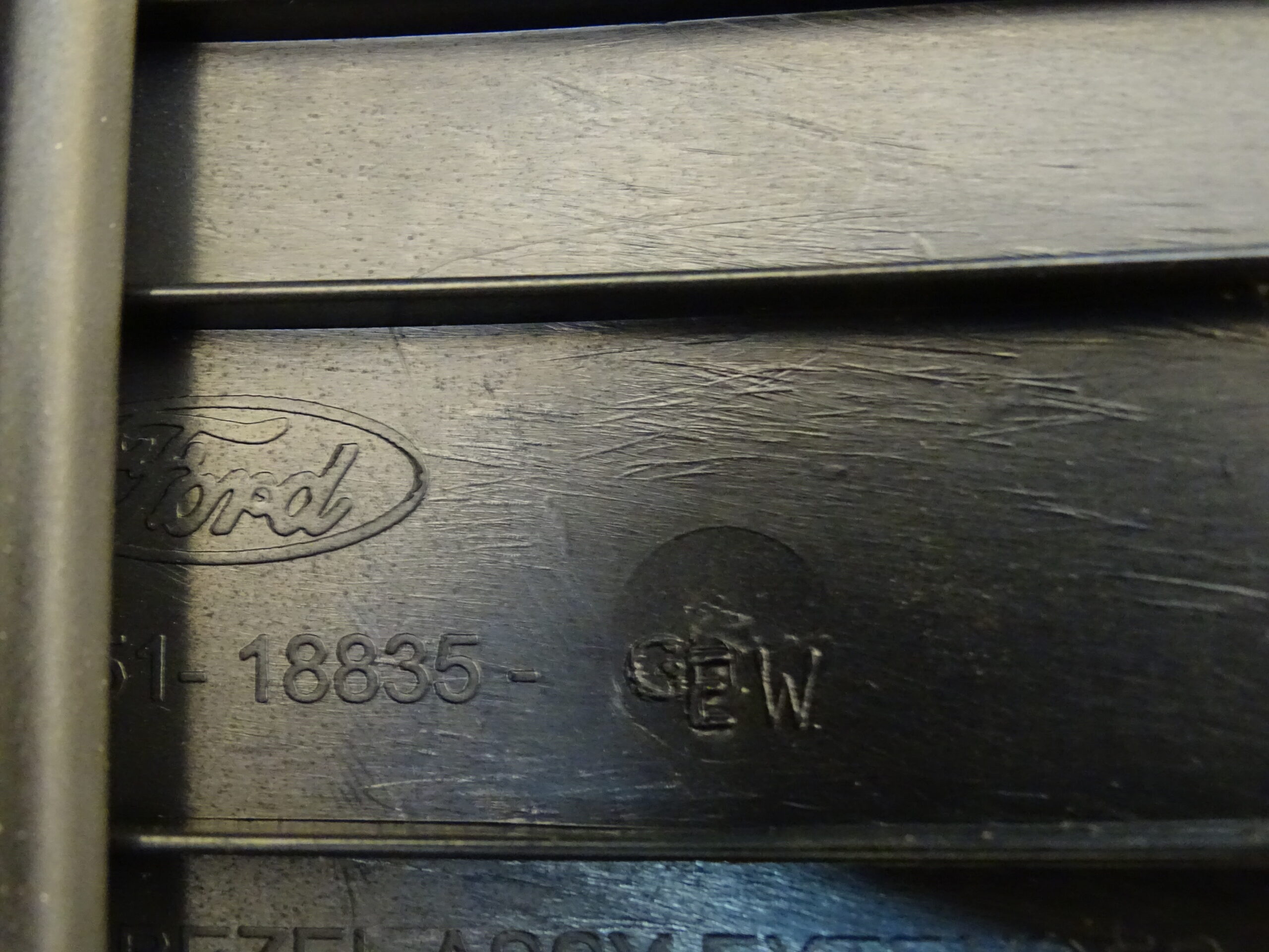 BM51-18835 Ford Focus MK III Turnier Mittelkonsole CD Autoradio Rahmen Bedienteil Luftausströmer Luftströmer Frischluftdüse – Bild 11