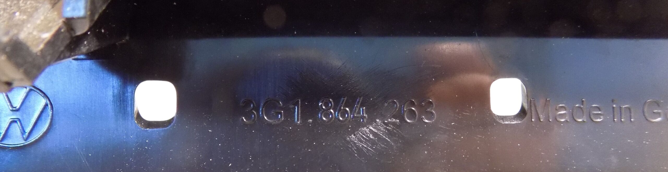3G1864263 VW Passat Variant B8 Mittelkonsole Schaltkonsole Blende Schwarz glänzend – Bild 10