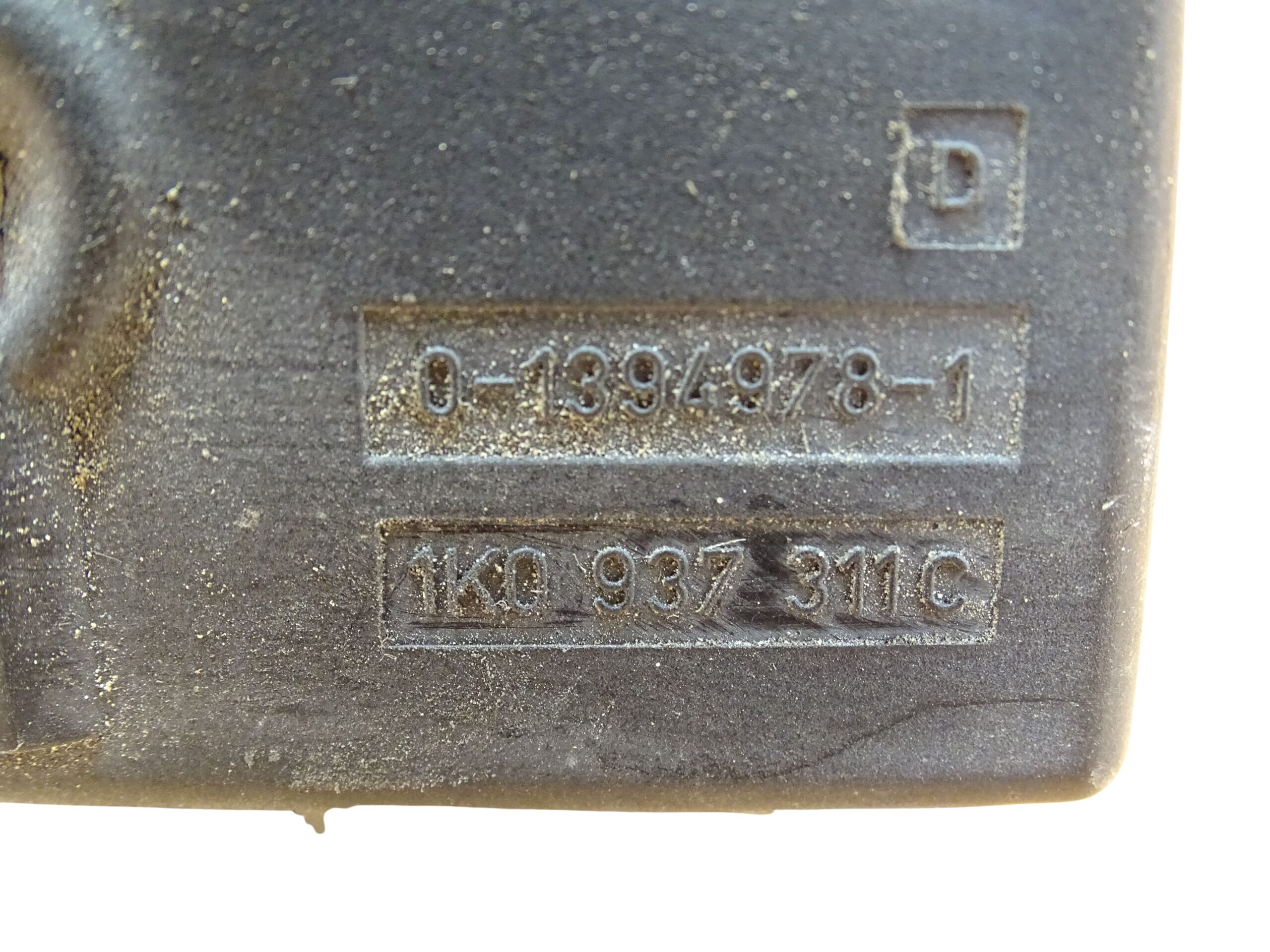 1K0937311C VW Passat B6 2,0 Liter TDI Sicherungskasten Relaiskasten – Bild 4