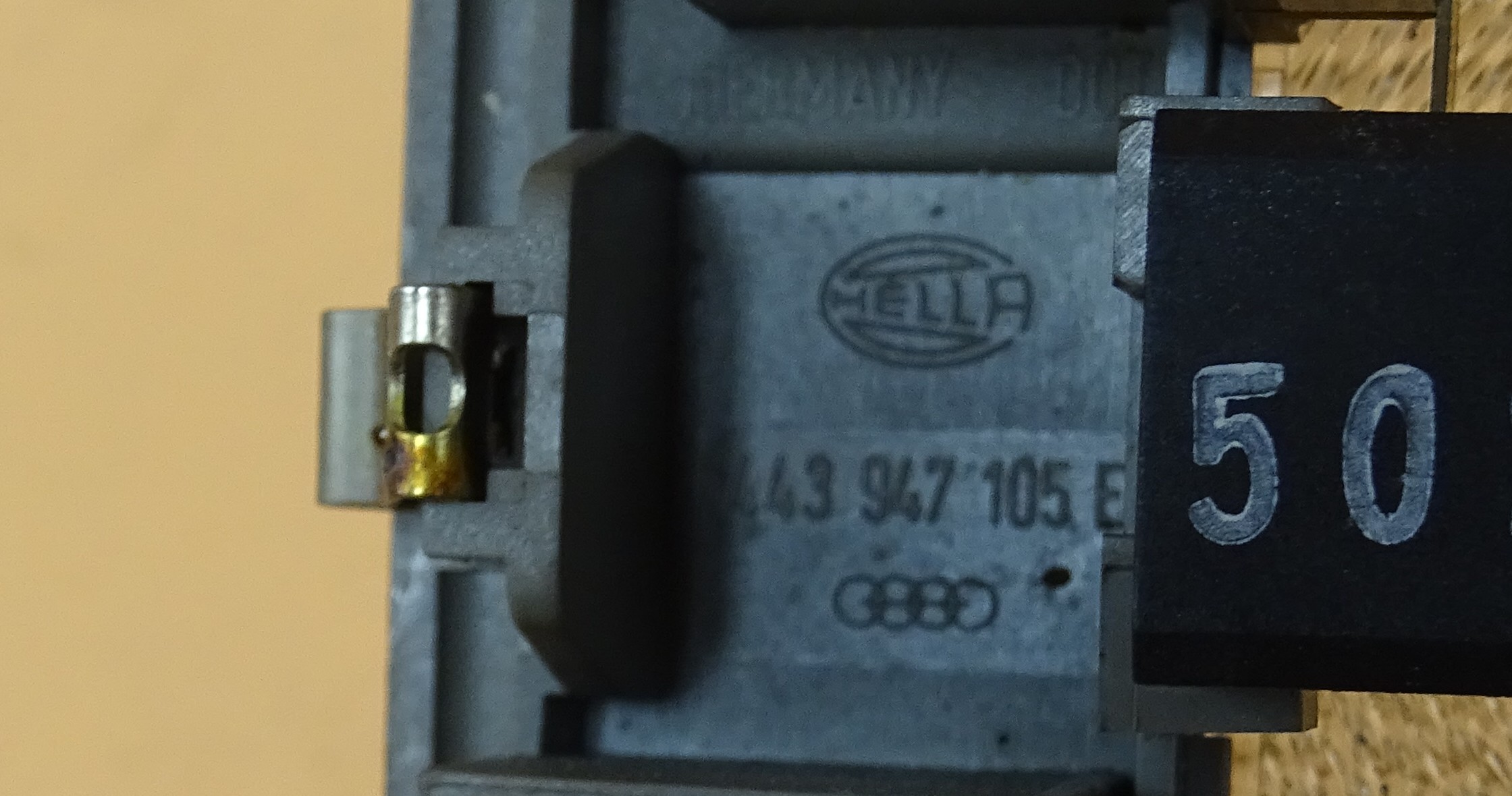 443947105E Audi 80 90 S2 B3 B4 Innenraumleuchte Leseleuchte Vorne Grau – Bild 3