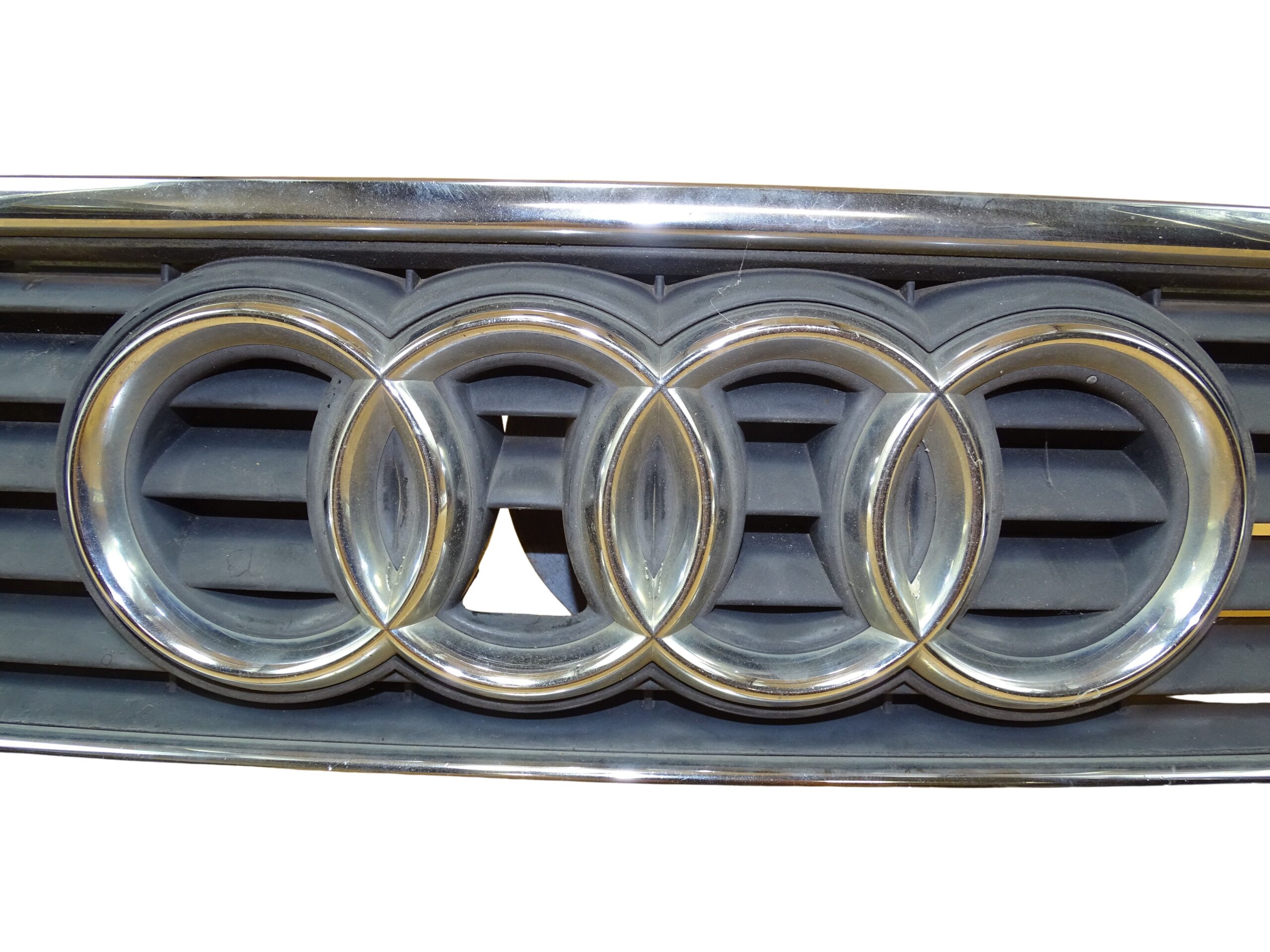 8D0853651A Audi A4 B5 Avant Kühlergitter Kühlergrill Gitter vorne – Bild 4