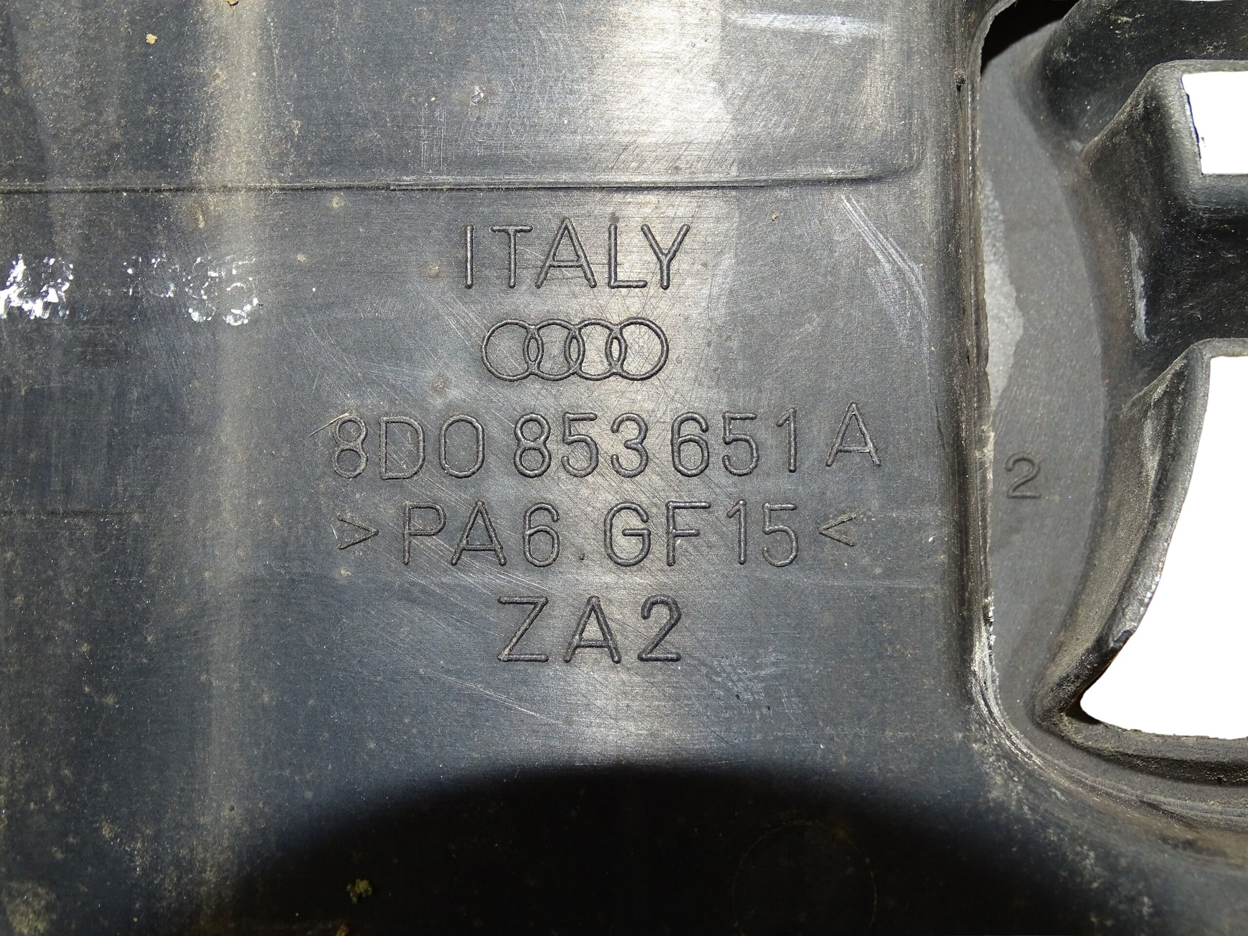 8D0853651A Audi A4 B5 Avant Kühlergitter Kühlergrill Gitter vorne – Bild 8