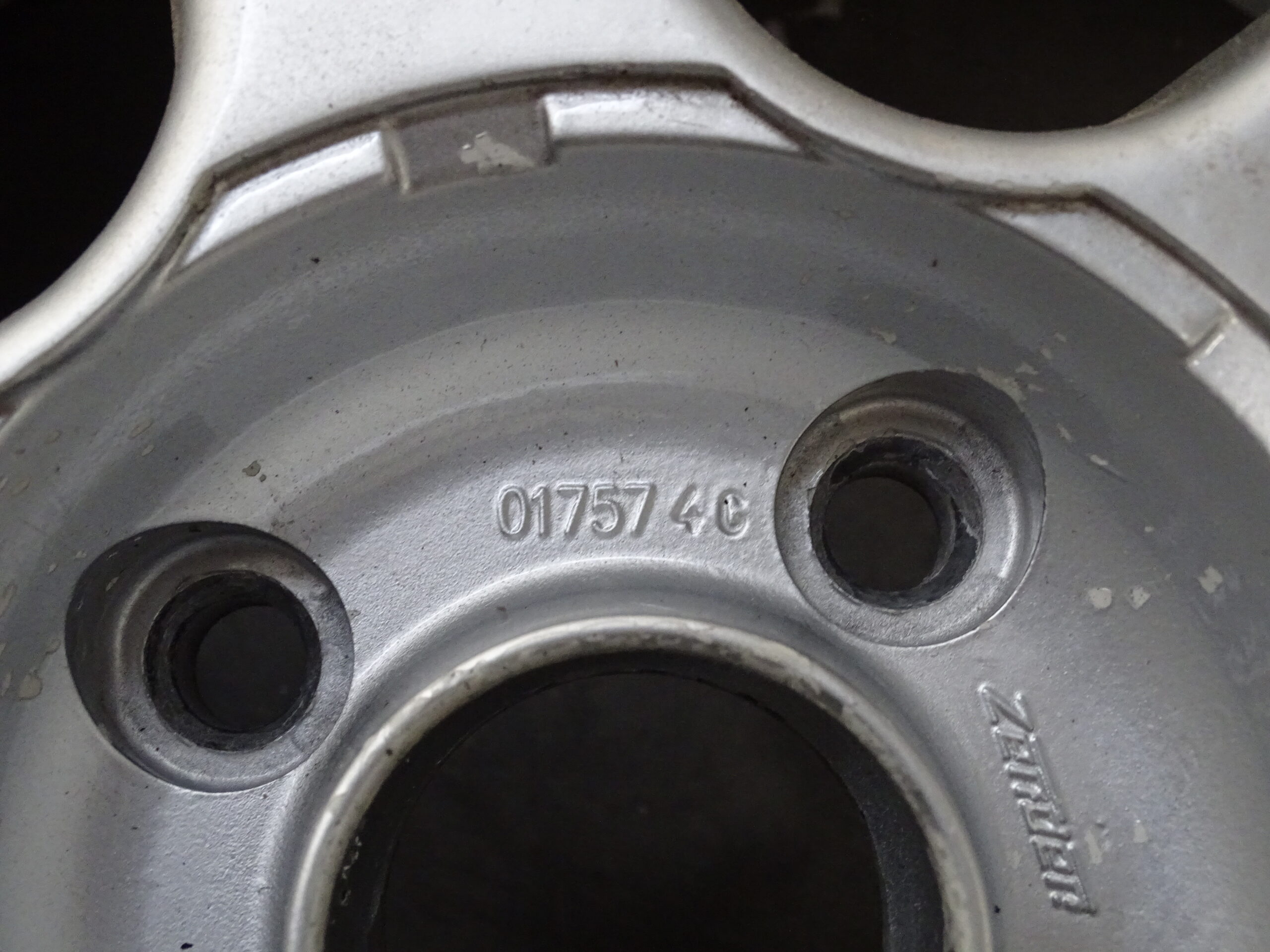 017574C Zender Alufelgensatz 5 Speichen Monza 7,5x17 Zoll ET 35 Lochkreis 4x108 – Bild 15